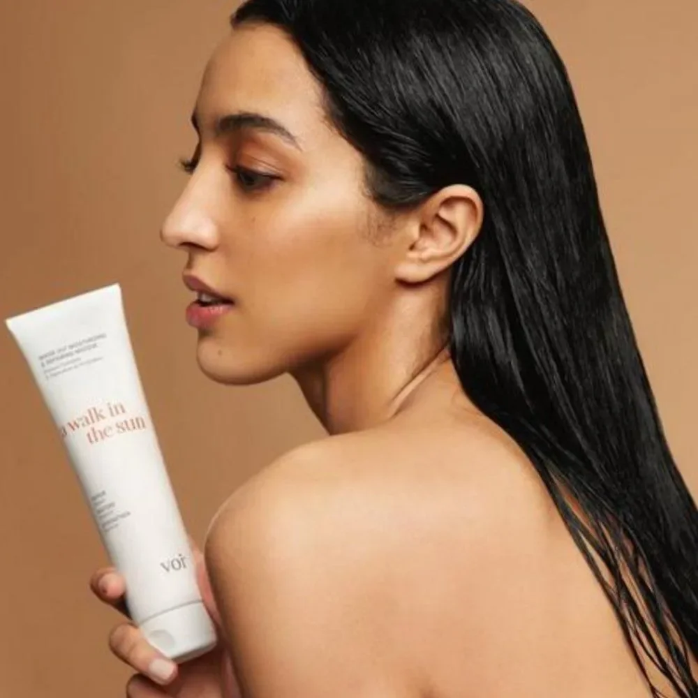 NEW Voir Moisturizing & Repairing Hair Masque